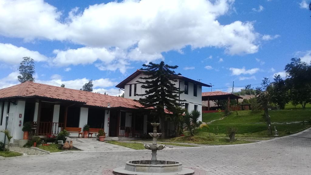 Hosteria Quinta Emilia Κίτο Εξωτερικό φωτογραφία